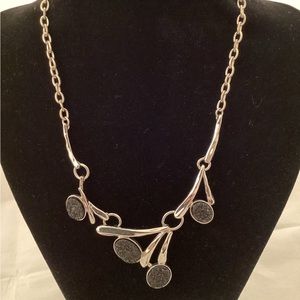 Spoutnik earrings and necklace set